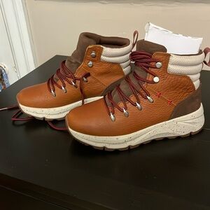 Kodiak kindersley boots brand new size 6